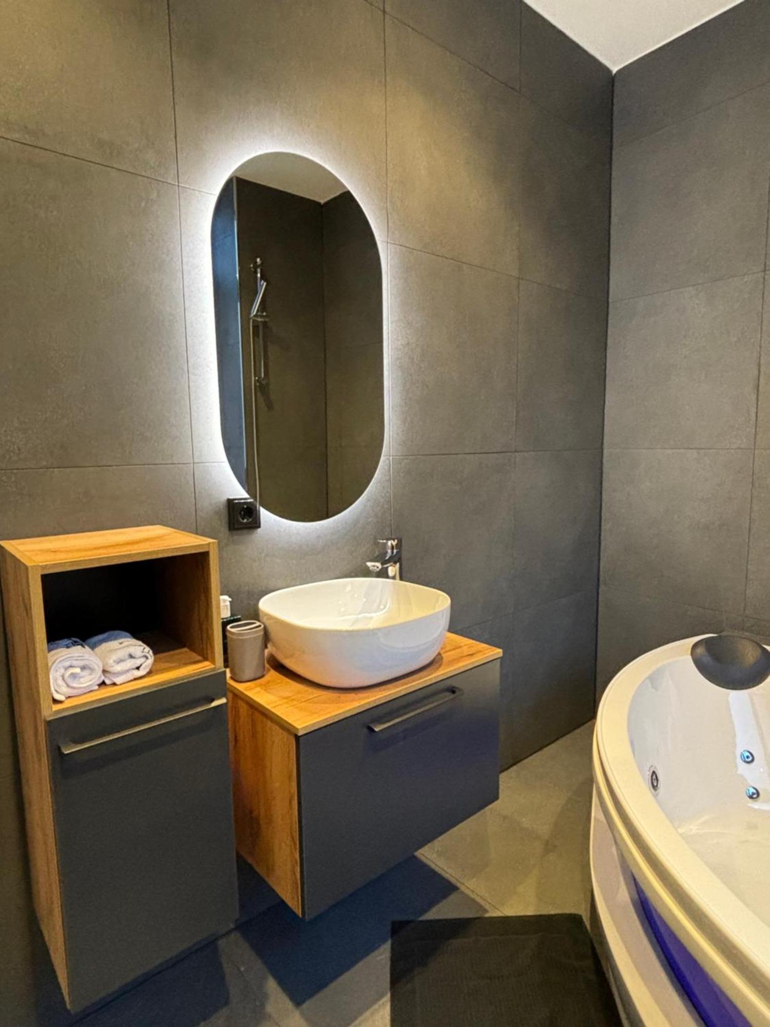 Luxus Apartment Mit Whirlpool In Kiel Eksteriør billede